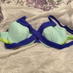 Xhilaration Crossover Bikini top